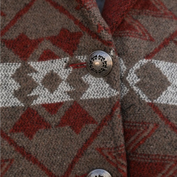 Beautiful Aztec jacket - Picture 11 of 13